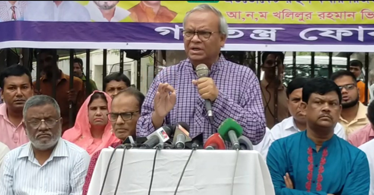 বন্যার জন্য সরকারকে দুষলেন রিজভী