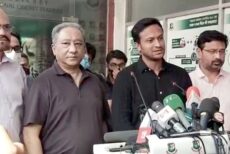 তামিম-রিয়াদ ইস্যুতে সাক্ষাৎকার দিয়েছেন সাকিব