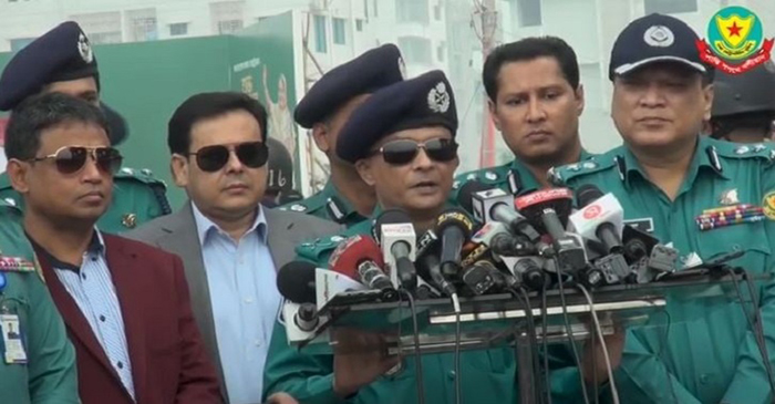 কর্মসূচির নামে কাউকে রাস্তা আটকাতে দেওয়া হবে না: ডিএমপি কমিশনার