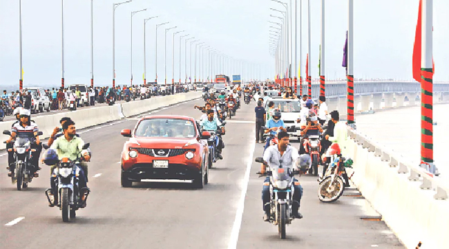 পদ্মা সেতুতে মোটরসাইকেল চলাচল চেয়ে রিট