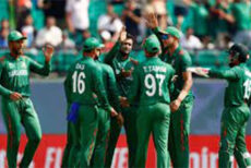 আবারও সাকিবের বলে আউট রহমত শাহ