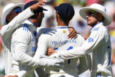 টেস্টে লজ্জার রেকর্ড ভারতের