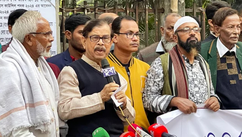 সরকার তিন মাস পর আর ক্ষমতা চালাতে পারবে না: মান্না 