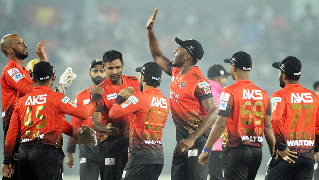 চট্টগ্রামের বিপক্ষে ৭৩ রানের জয় পেল কুমিল্লা