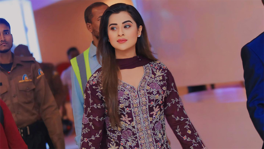 অভিযোগ নিয়ে ভাটারা থানায় বুবলী