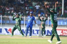 বাংলাদেশের বিপক্ষে ২৩৫ রানের লড়াকু পুঁজি আফগানিস্তানের