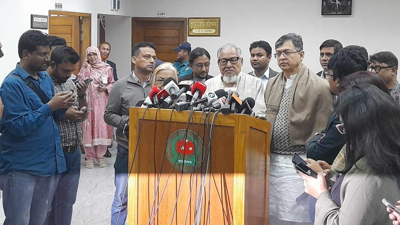 সোমবার প্রধান উপদেষ্টার কাছে নির্বাচনের রোডম্যাপ তুলে ধরবে বিএনপি