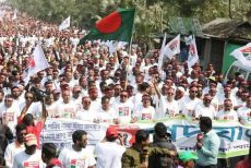 তিস্তা পদযাত্রায় মানুষের ঢল