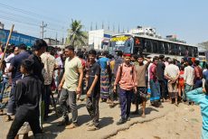 গাজীপুরে অটোরিকশা চালককে হত্যার ঘটনায় সড়ক অবরোধ
