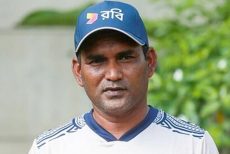 চুক্তির মেয়াদের সঙ্গে বেতনও বাড়লো সালাউদ্দিনের