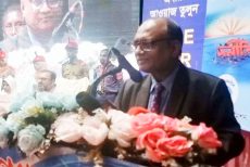 দুর্নীতি নির্মূল সম্ভব নয়, তবে কমানো যাবে: দুদক চেয়ারম্যান