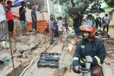 শ্রীপুরে দেয়াল ধ্বসে কারখানার শ্রমিকের মৃত্যু